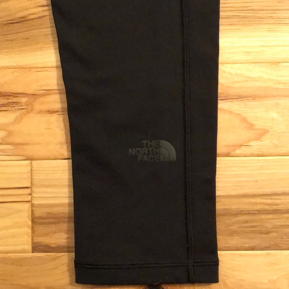 North Face NWT camo leggings❤️🔥🧘‍♀️🧗‍♀️🍂 - Picture 13 of 13